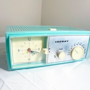 CROSLEY vintage AM/FM clock radio teal retro mint green EUC acrylic